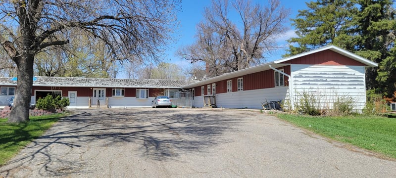 20 5th St E, Halstad, MN 56548