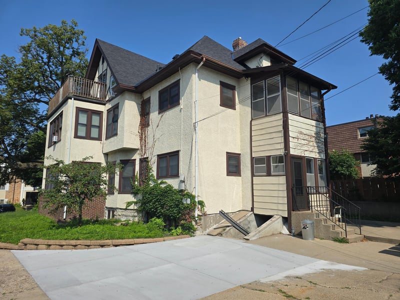 2017 Grand Ave S, Minneapolis, MN 55405