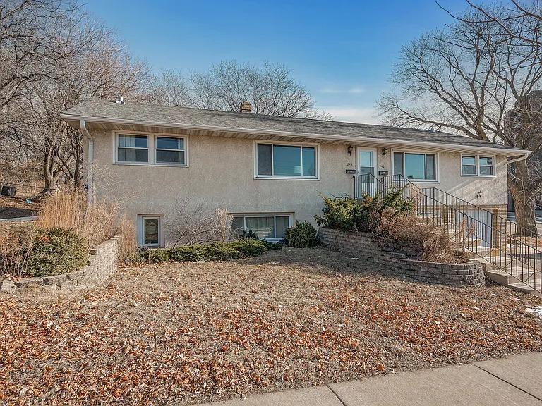 248 Ruth St N, Saint Paul, MN 55119