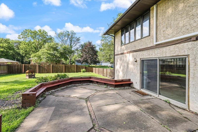 8300 Dupont Ave N, Brooklyn Park, MN 55444