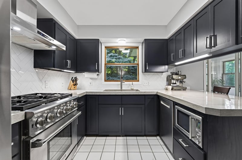 1310 Woods Cir, Buffalo, MN 55313