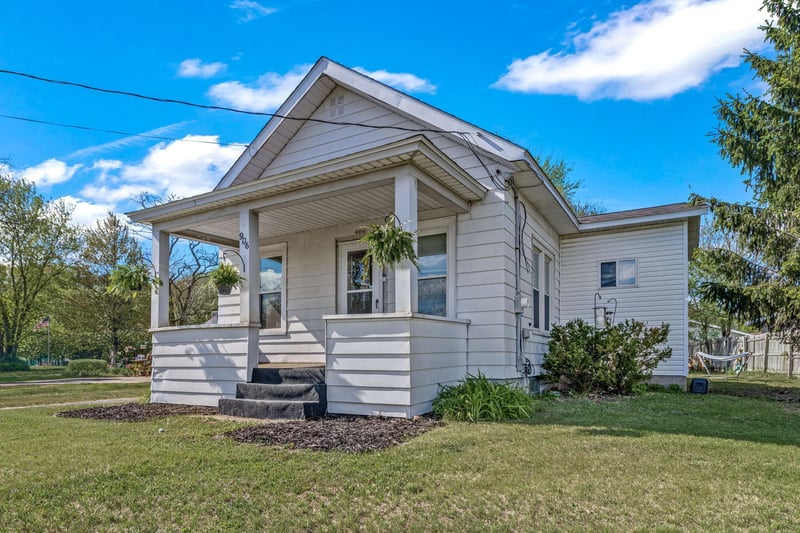 906 Cameron St, Eau Claire, WI 54703