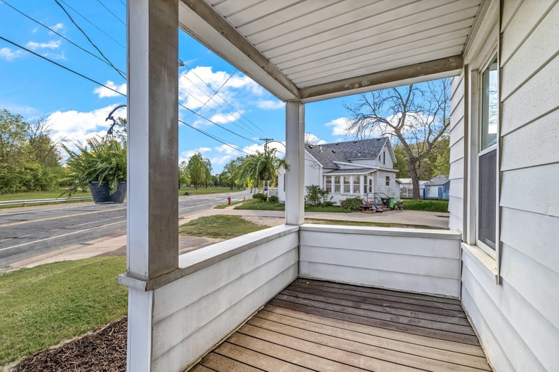 906 Cameron St, Eau Claire, WI 54703