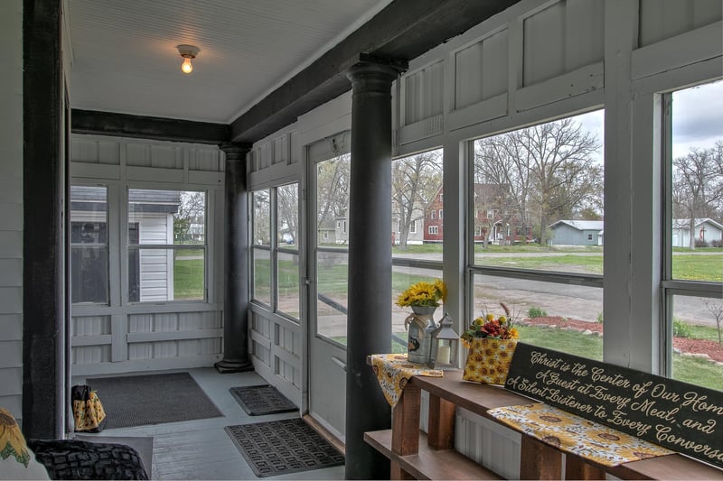 105 N Ciro Ave, Ogilvie, MN 56358
