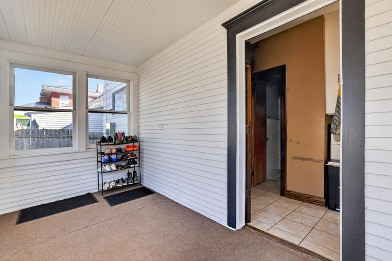 209 W Jefferson St, Spring Valley, MN 55975