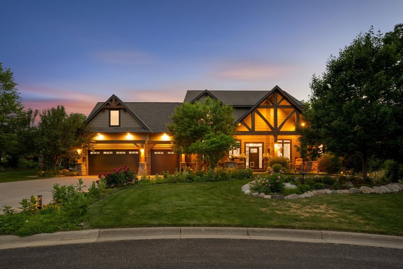 15270 Branch Cir, Lakeville, MN 55306