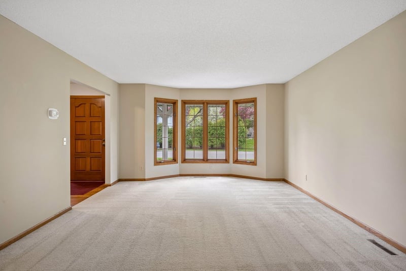 3385 Rosewood Ln N, Plymouth, MN 55441
