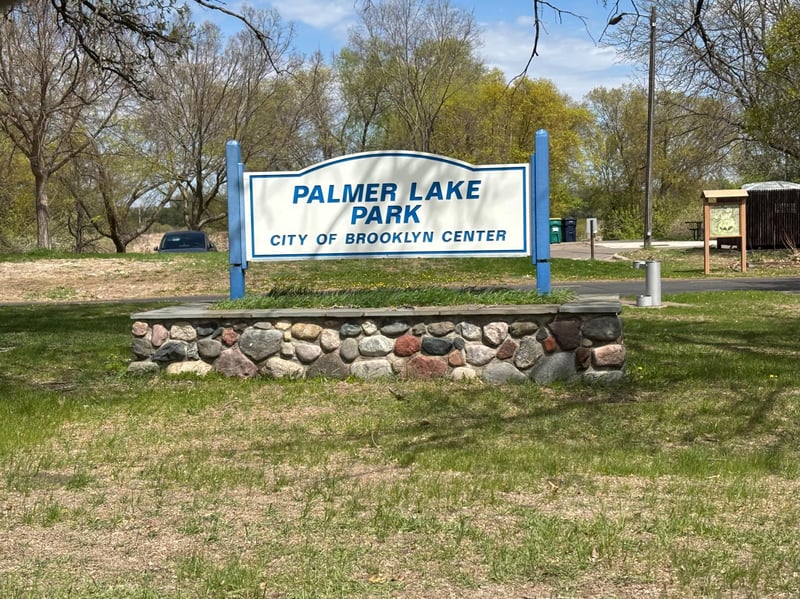 6843 York N, Brooklyn Center, MN 55429