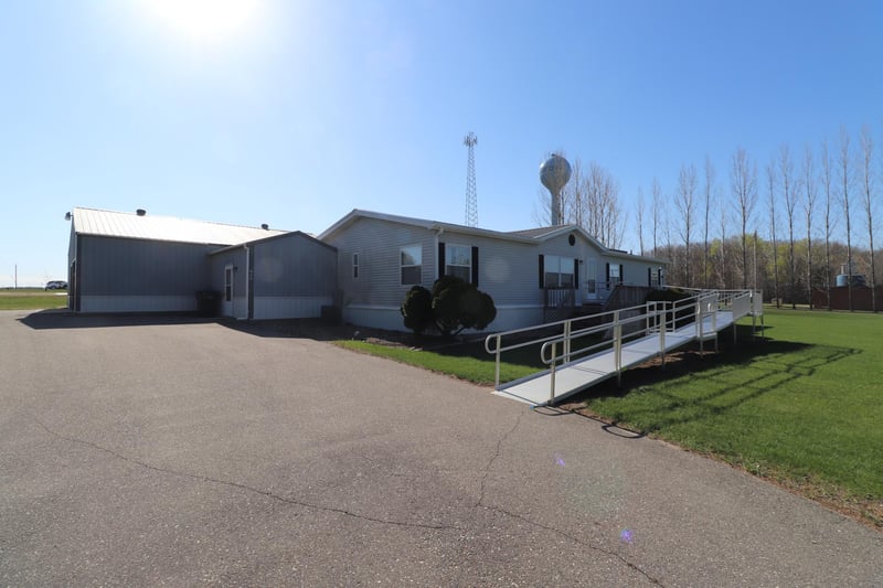 707 Summit Ave W, Clarissa, MN 56440