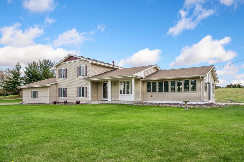 22478 Quincy St NE, East Bethel, MN 55011