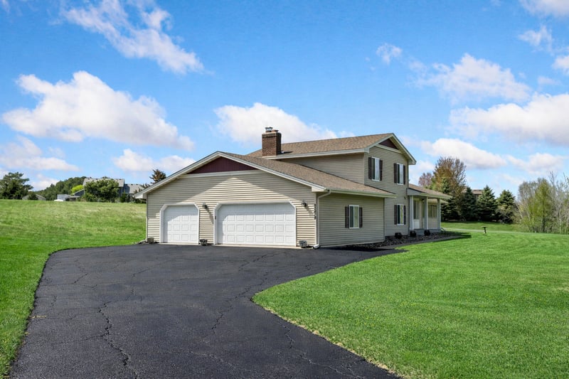 22478 Quincy St NE, East Bethel, MN 55011