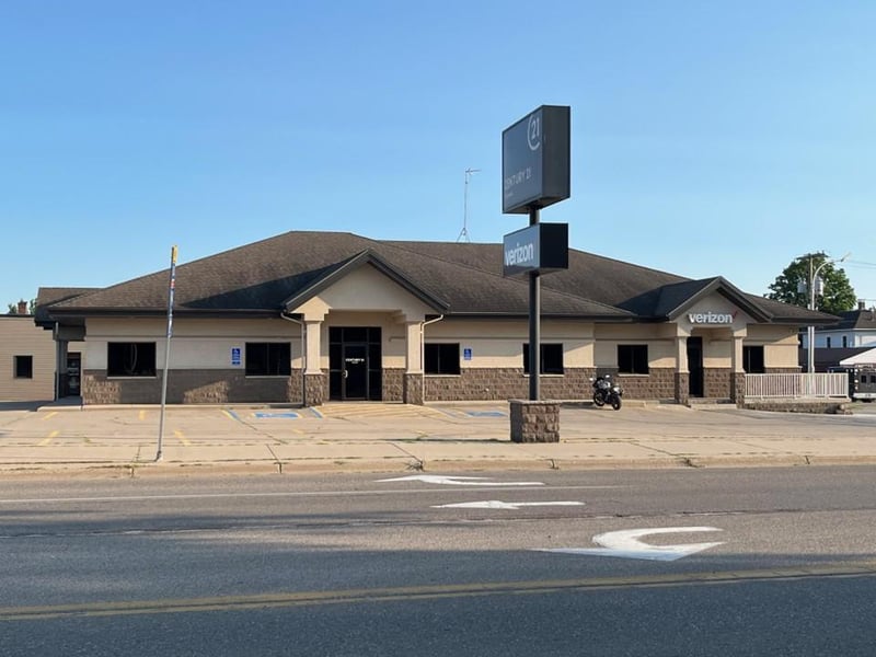 405 W Lincoln Ave, Fergus Falls, MN 56537