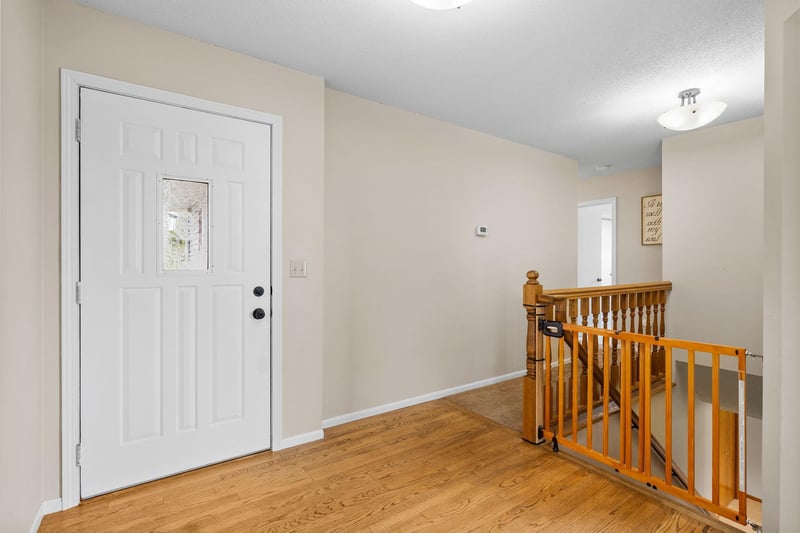 602 6th St S, Ellendale, MN 56026