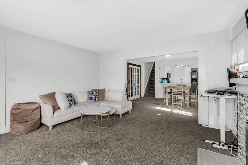 1106 Irving Ave N, Minneapolis, MN 55411