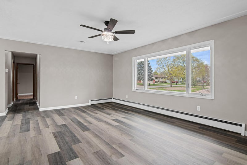 8033 Georgia Ave N, Brooklyn Park, MN 55445