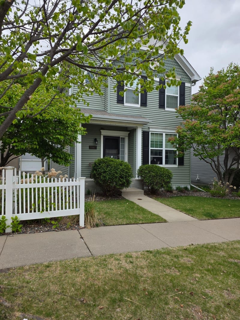 10167 Indigo Dr, Eden Prairie, MN 55347