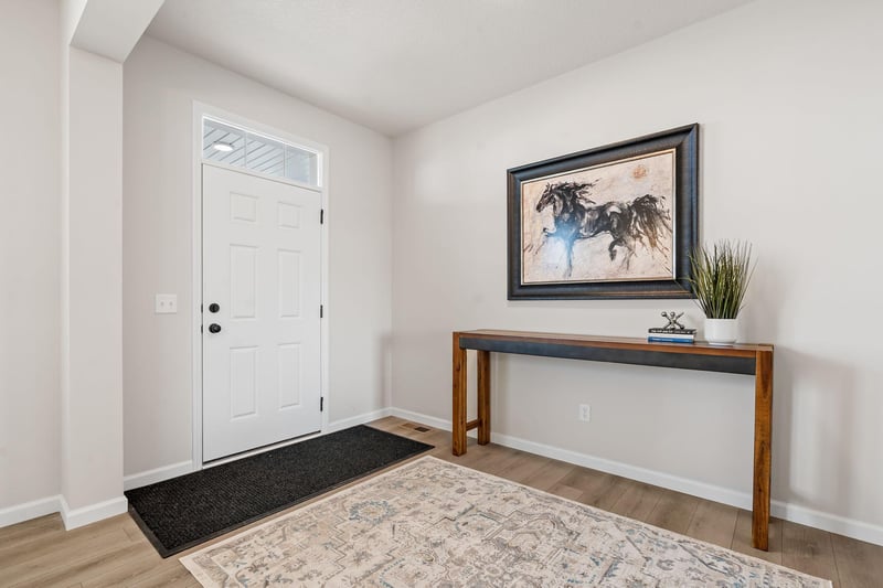 920 Buffalo St NW, Delano, MN 55328