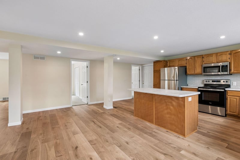 235 Dakota St, West Saint Paul, MN 55118