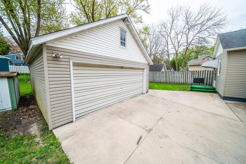 251 Linden Ave, Owatonna, MN 55060