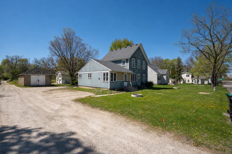 314 6th St N, Cannon Falls, MN 55009