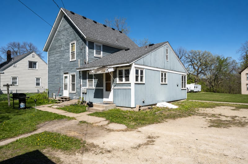 314 6th St N, Cannon Falls, MN 55009