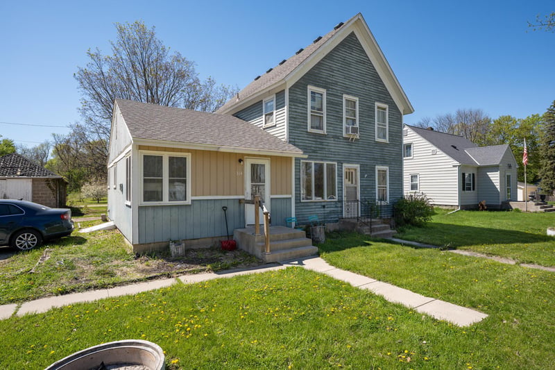 314 6th St N, Cannon Falls, MN 55009