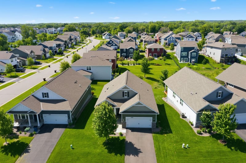 13208 Deerwood Ln N, Dayton, MN 55327