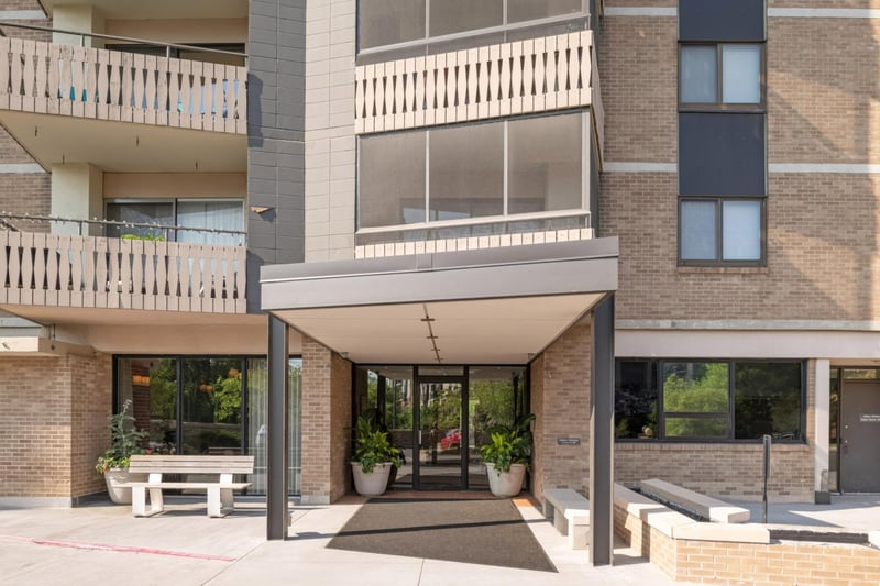 400 Groveland Ave #1514, Minneapolis, MN 55403