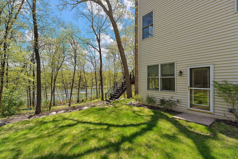 13724 Nevada Cir, Savage, MN 55378