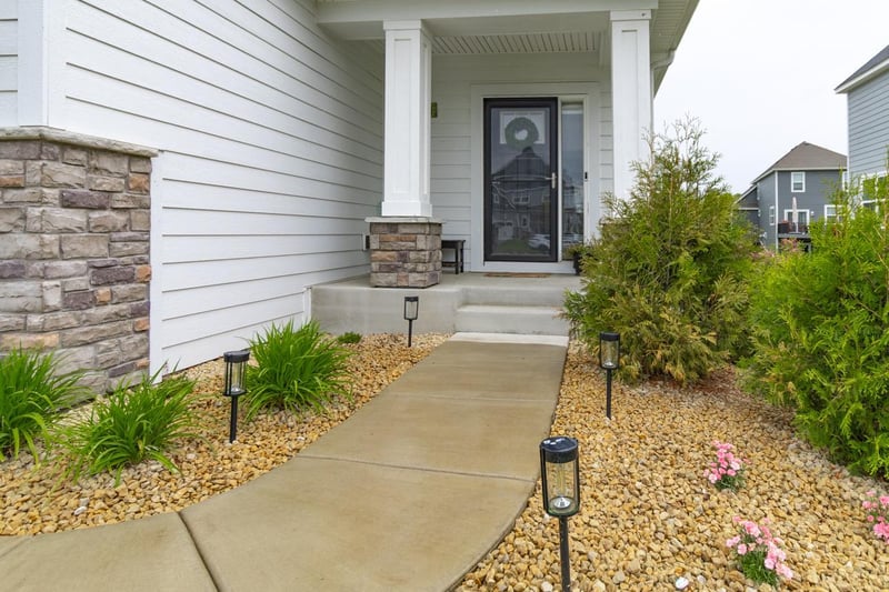 10852 Harbor Ln N, Maple Grove, MN 55369