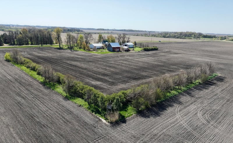27707 330th Ave, Westbrook, MN 56183