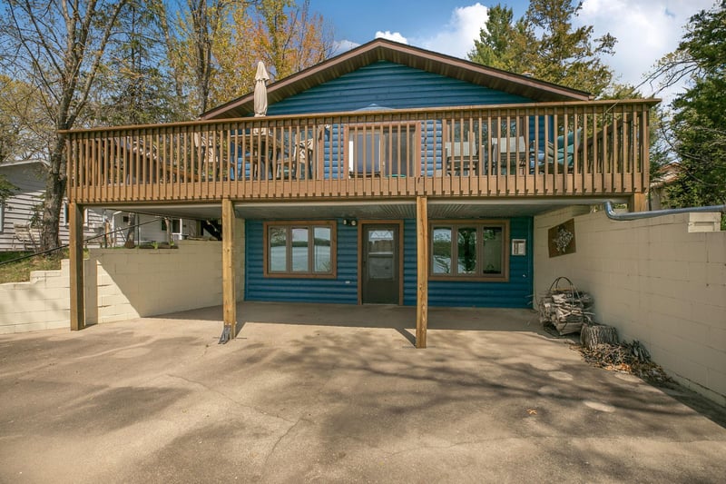 11745 42nd St SE, Clear Lake, MN 55319