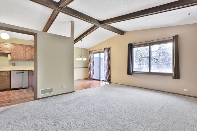 1282 Bridle Path Ct, White Bear Twp, MN 55110