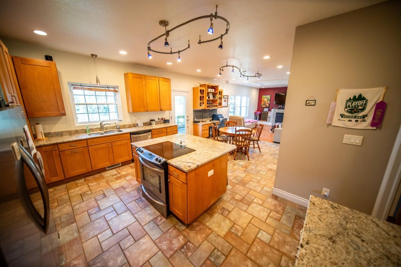 8229 10th Street Sw, Byron, MN 55920