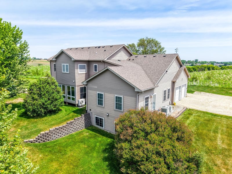 8229 10th Street Sw, Byron, MN 55920