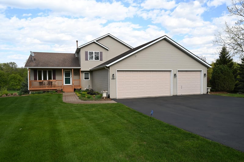 20247 Lake Ridge Dr, Prior Lake, MN 55372
