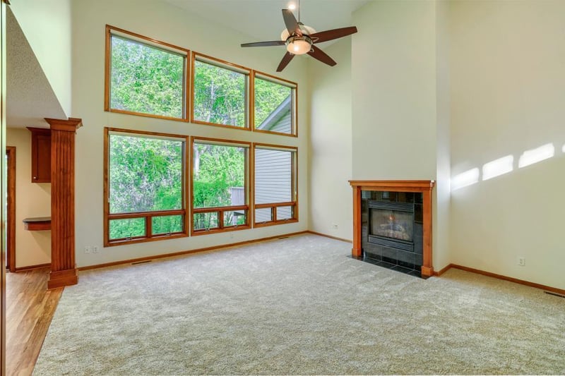 1598 Summit Shores Cir, Burnsville, MN 55306