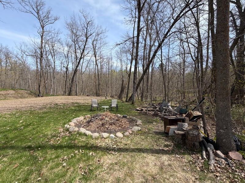 8883 Paradise Beach Rd, Brainerd, MN 56401