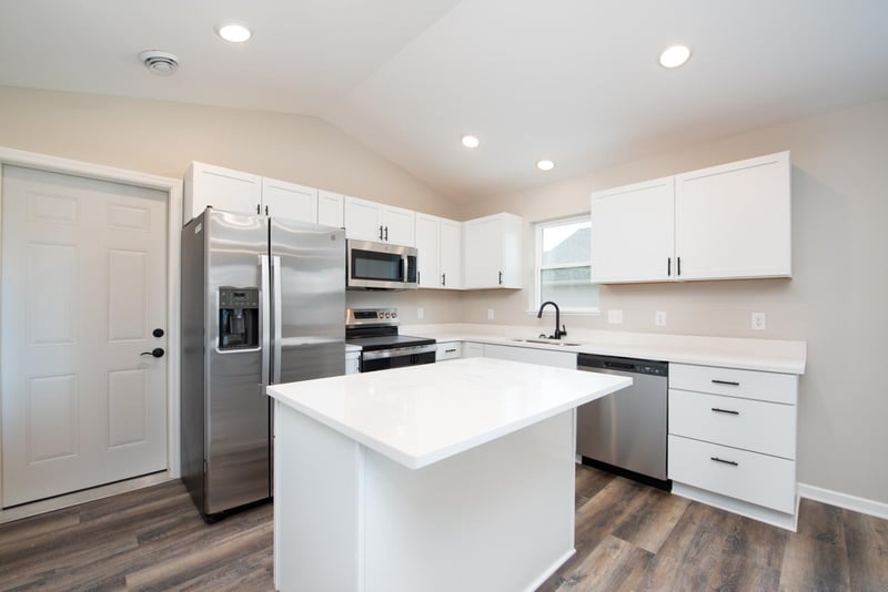 3111 Scotch Ln, Mankato, MN 56001