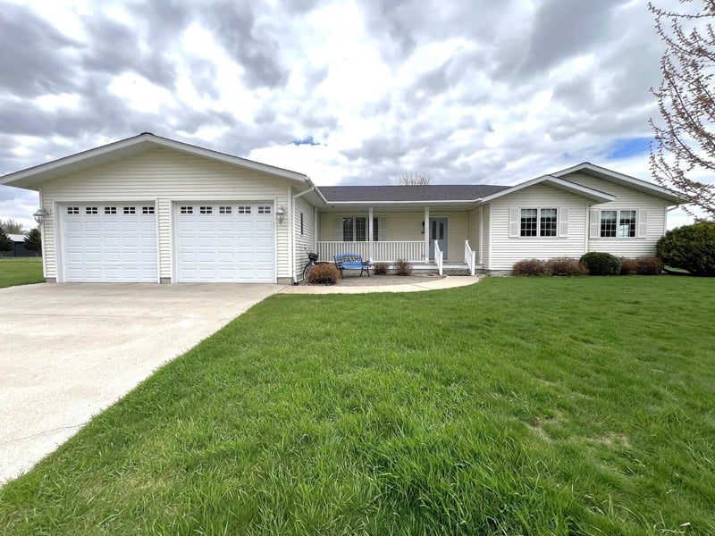 246 E Skyline Dr, Granite Falls, MN 56241