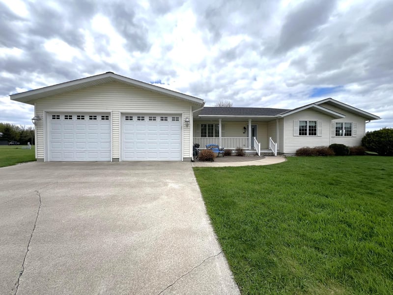 246 E Skyline Dr, Granite Falls, MN 56241