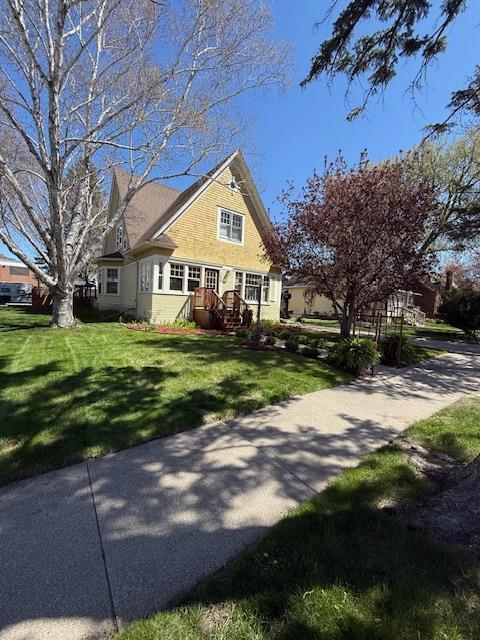 209 E 5th St, Redwood Falls, MN 56283