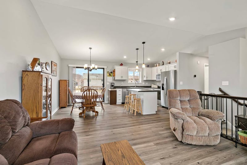 1024 Talon Ave, Wabasha, MN 55981