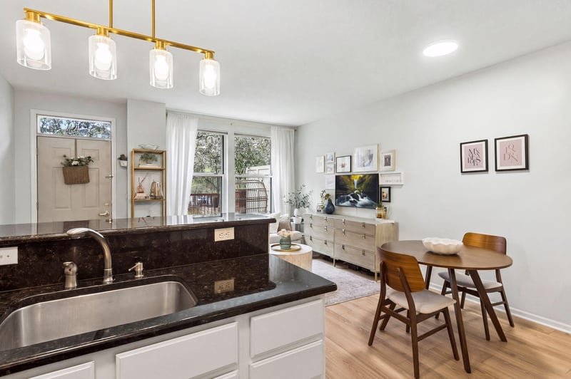 660 N 2nd St #114, Minneapolis, MN 55401
