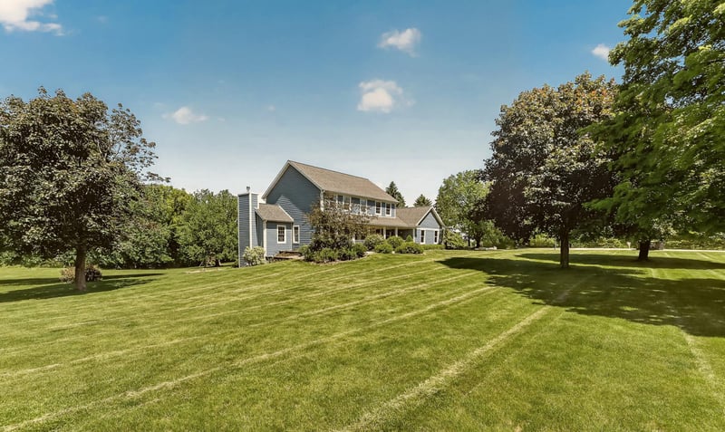 5823 Summit Ln NE, Rochester, MN 55906