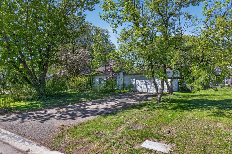 15105 Dunbar Ct, Apple Valley, MN 55124