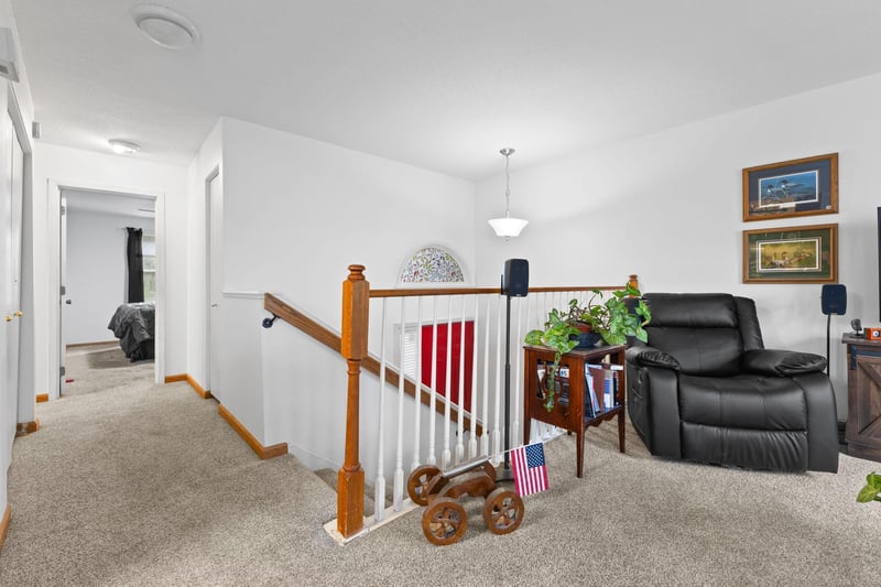 5408 Egan Dr, Savage, MN 55378
