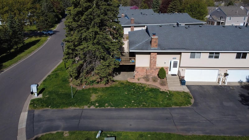 1812 E 123rd St, Burnsville, MN 55337