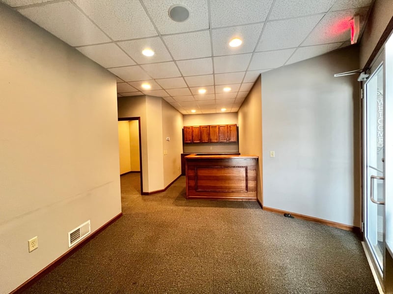 920 10th St Ste 7, Clarkfield, MN 56223