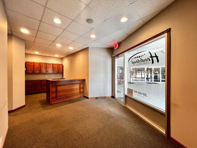 920 10th St Ste 7, Clarkfield, MN 56223